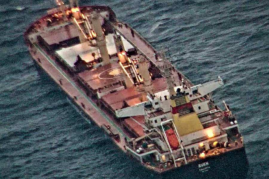 Red Sea shipping crisis